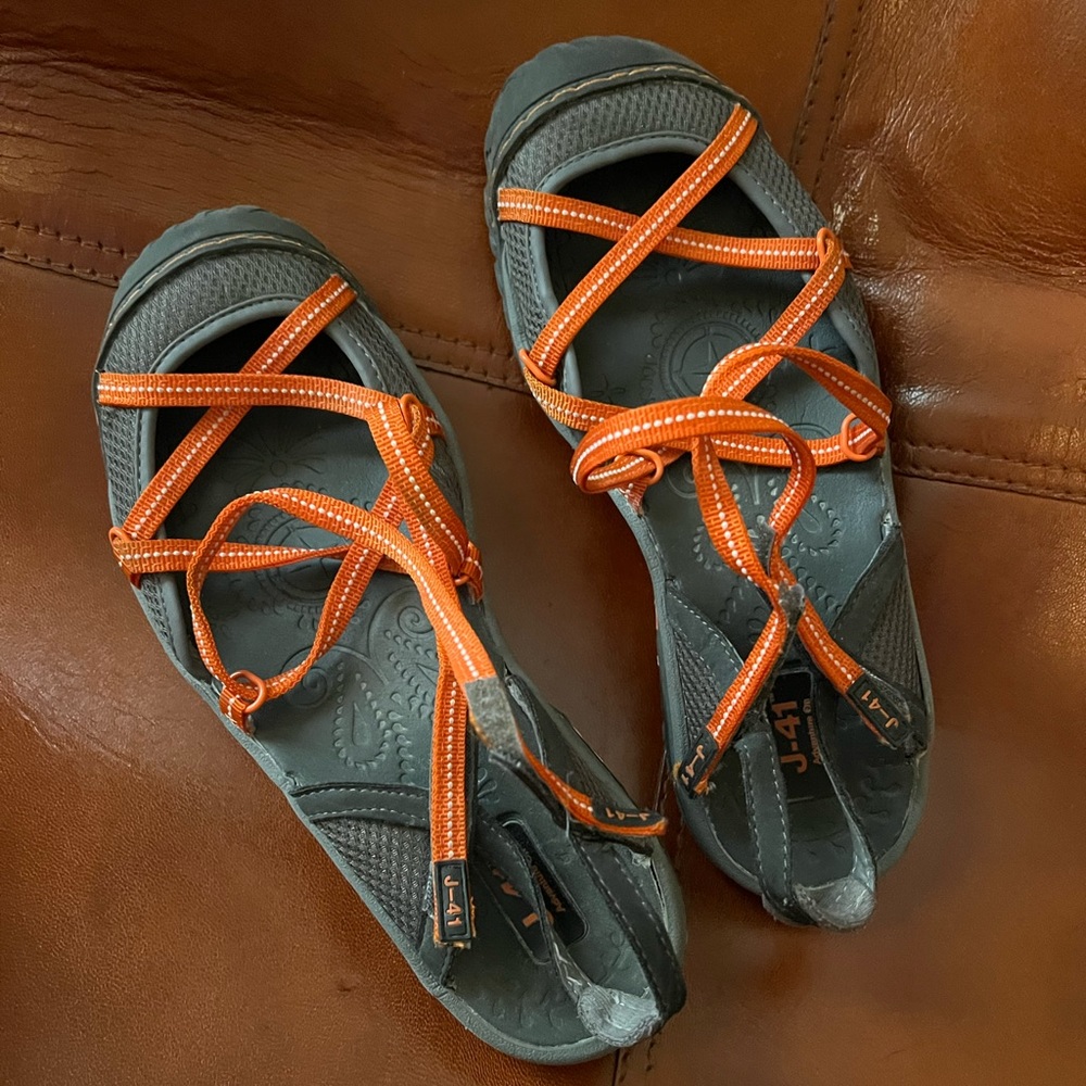 J-41 Adventure On sandals, size 7.5